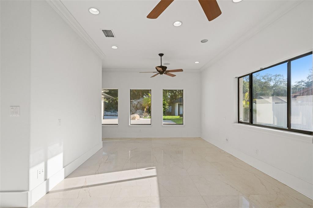 2521 Lake Ellen Drive Tampa, FL 33618 - Photo 9 of 54