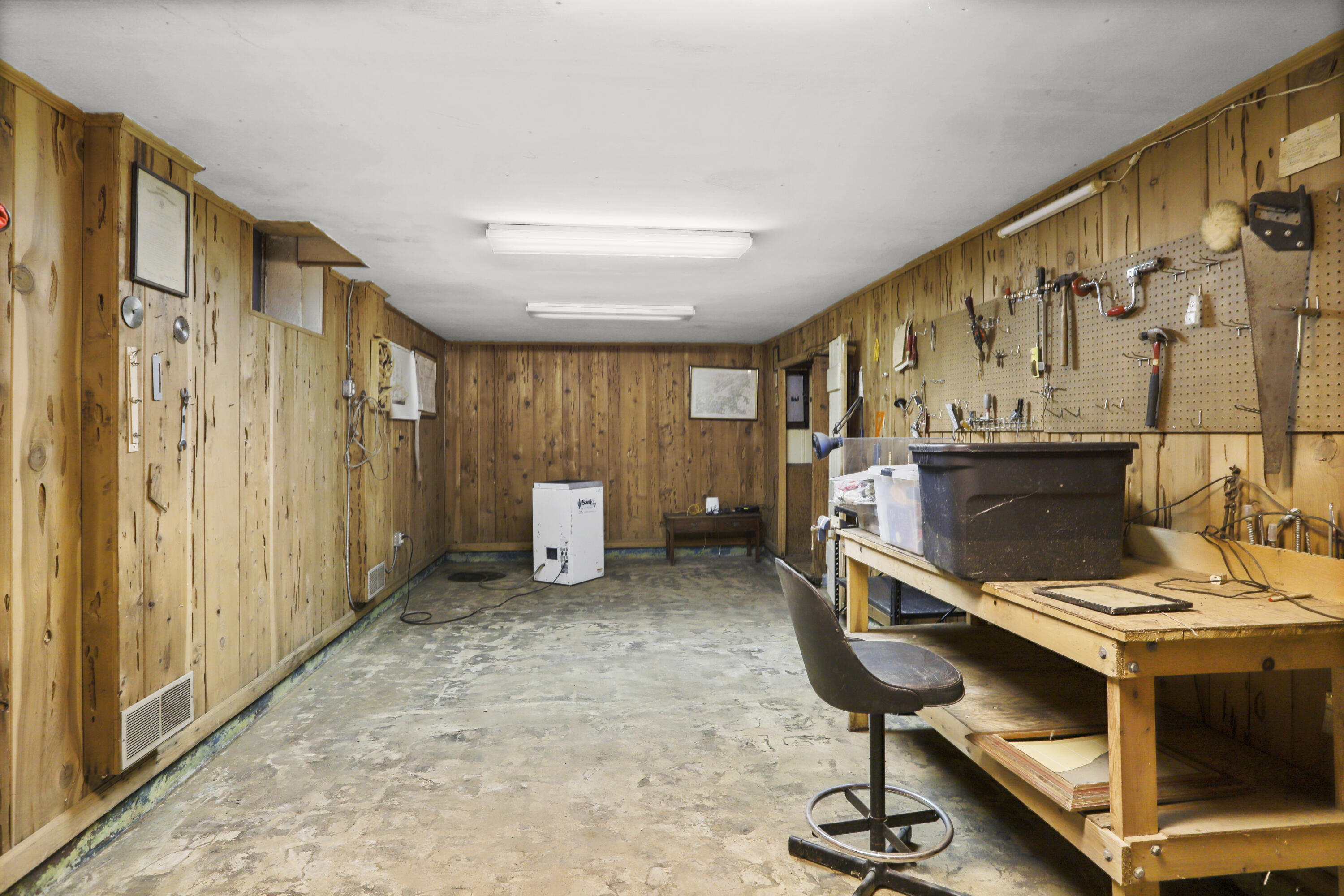 165 Colonial Road New Canaan, CT 06840 - Photo 28 of 37 a view of a room with gym equipment
