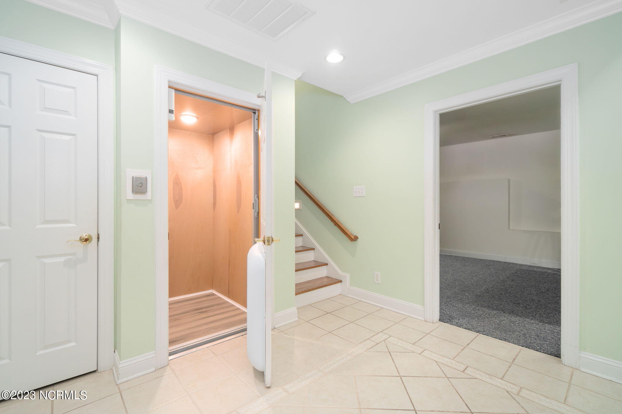 575 Coral Ridge Road Pine Knoll Shores, NC 28512 - Photo 8 of 73 Elevator to all floors