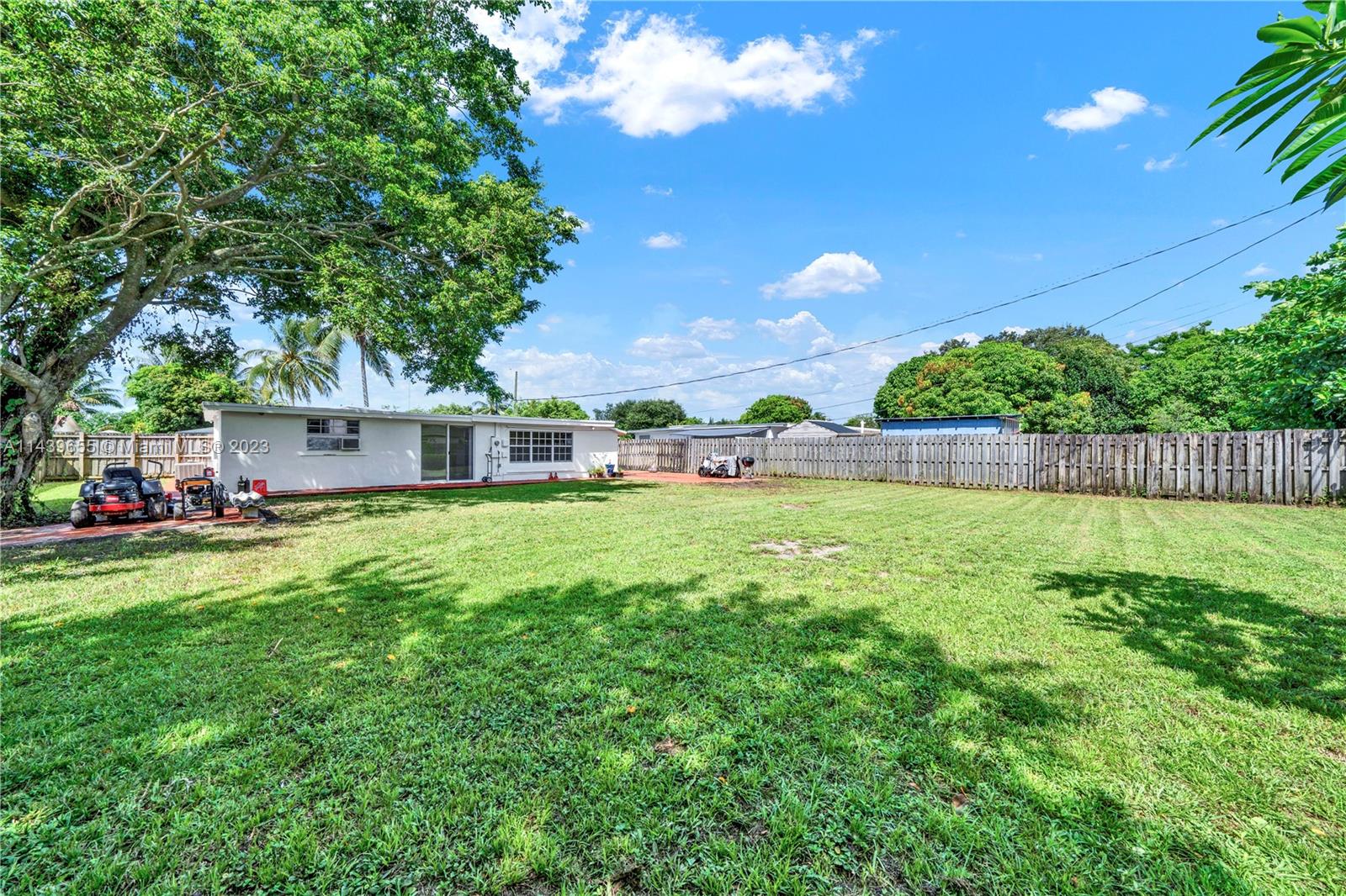 41 Virginia Road West Park, FL 33023 - Photo 18 of 23 Gallery Image 18