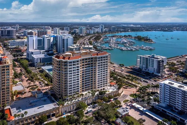 $3,350,000 | 35 Watergate Drive, Unit 1403, Sarasota, FL 34236