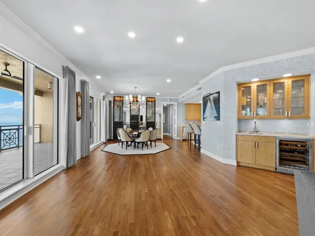 $3,350,000 | 35 Watergate Drive, Unit 1403, Sarasota, FL 34236