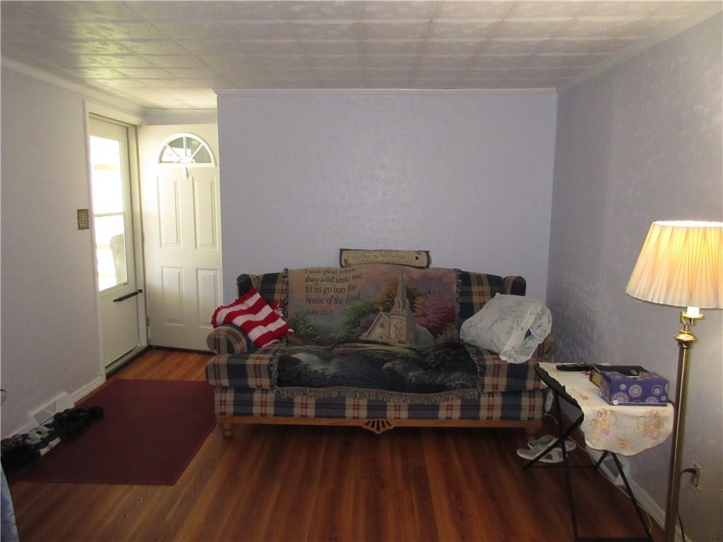 155 Cooper Road Cabot, PA 16023 - Photo 3 of 17