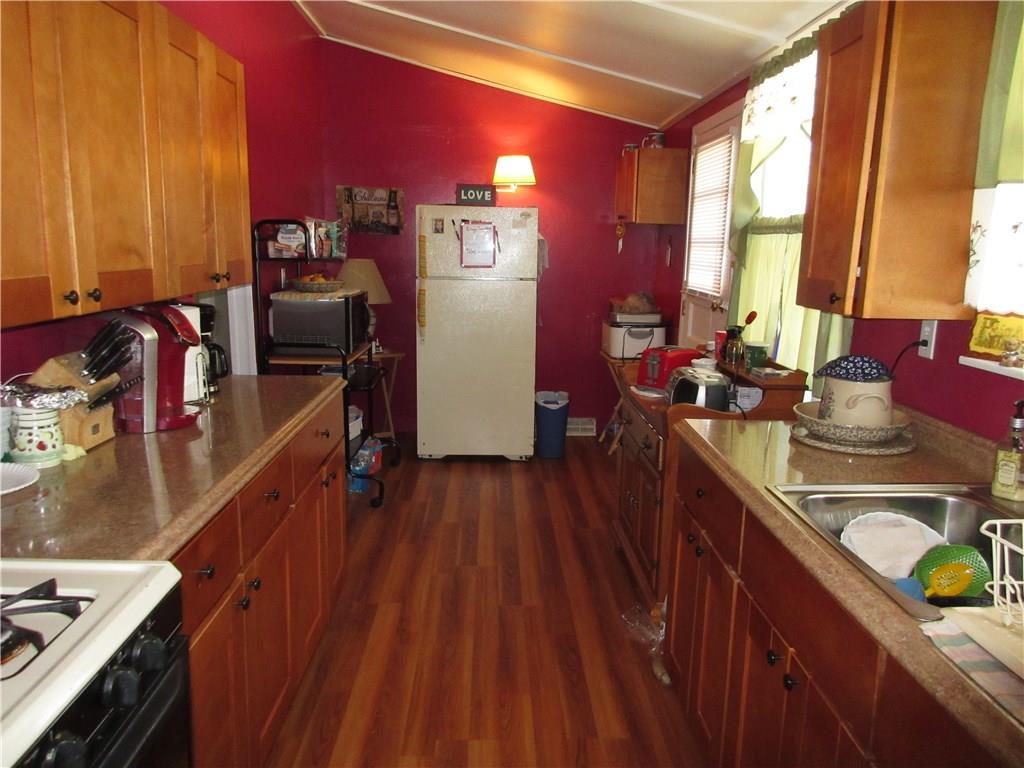 155 Cooper Road Cabot, PA 16023 - Photo 6 of 17
