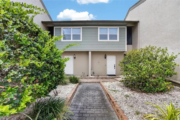 $2,600 | 1028 Apollo Beach Boulevard, Unit 11, Apollo Beach, FL 33572