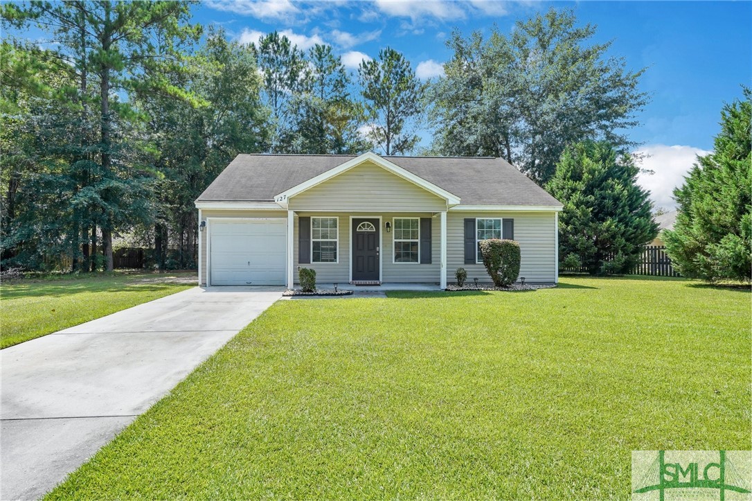 127 Knotty Pine Circle Springfield, GA 31329 - Photo 2 of 25