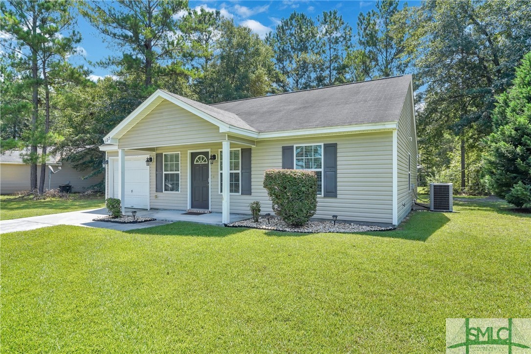 127 Knotty Pine Circle Springfield, GA 31329 - Photo 3 of 25