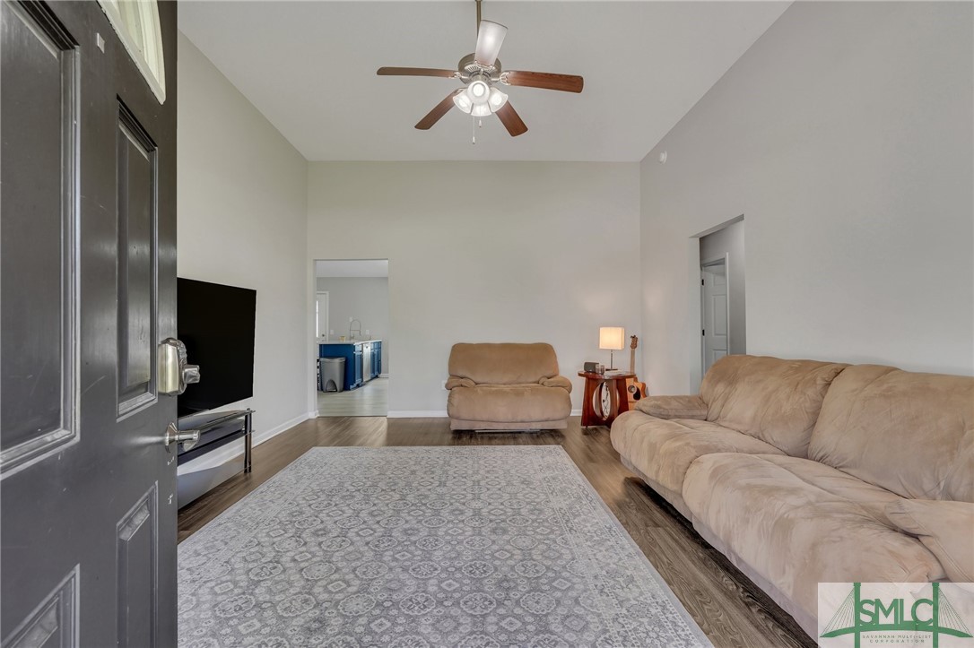 127 Knotty Pine Circle Springfield, GA 31329 - Photo 6 of 25