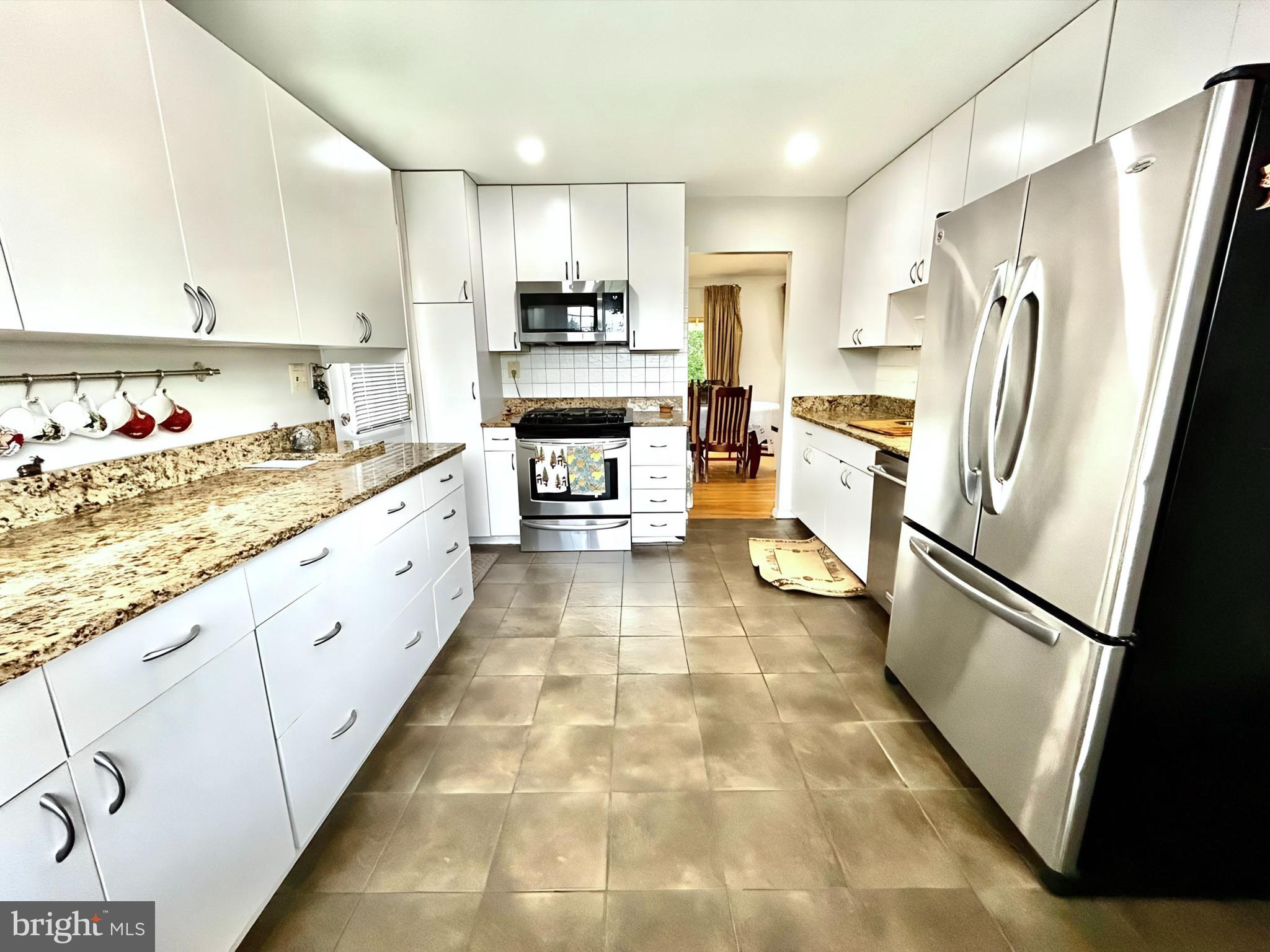 10202 McGovern Drive Silver Spring, MD 20903 - Photo 11 of 37