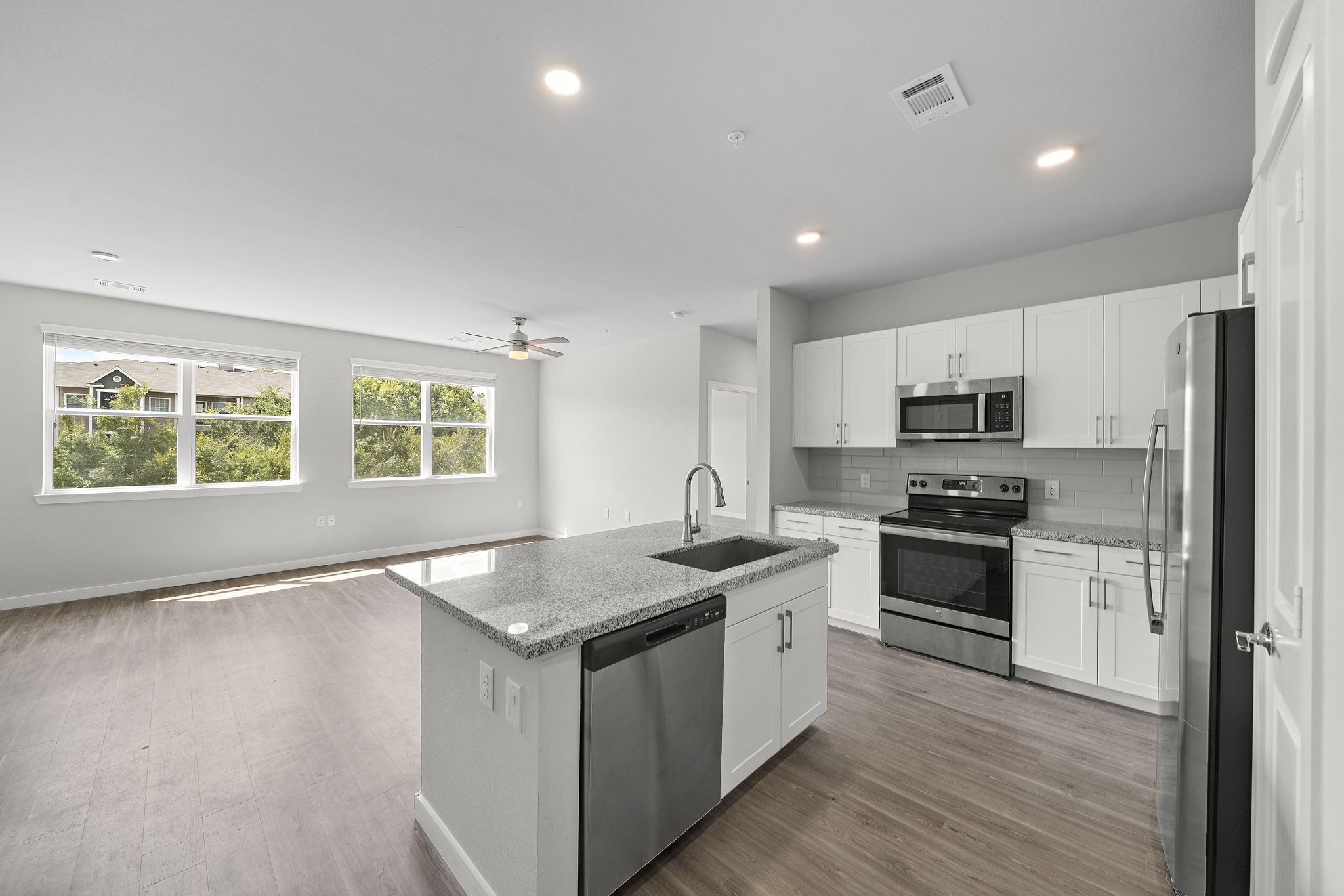 1575 League Line Road, Unit B1 Conroe, TX 77304 - Photo 1 of 9 PHOTOS MAY BE OF A SIMILAR UNIT OR LAYOUT