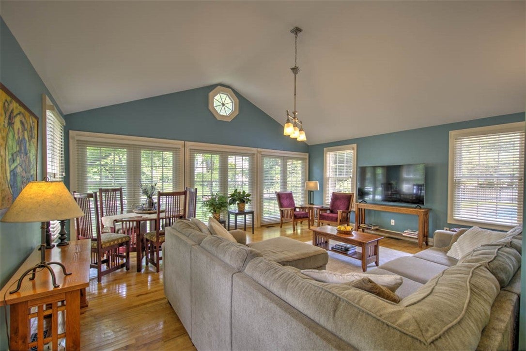 564 Bradley Court Decatur, IL 62522 - Photo 11 of 37 Gallery Image 11