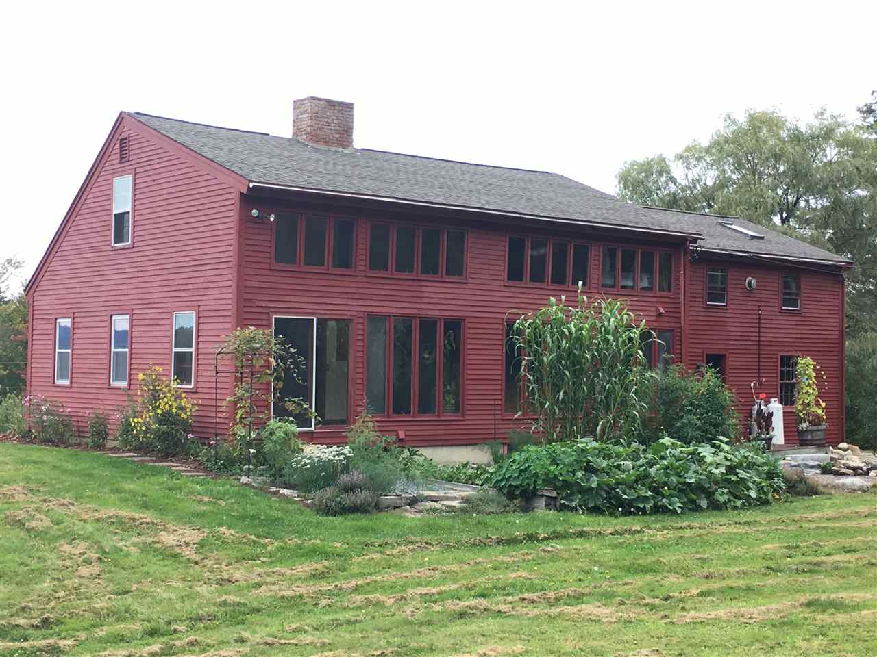 174 Gordon Hill Road New Hampton, NH 03256 - Photo 2 of 24 Gallery Image 2