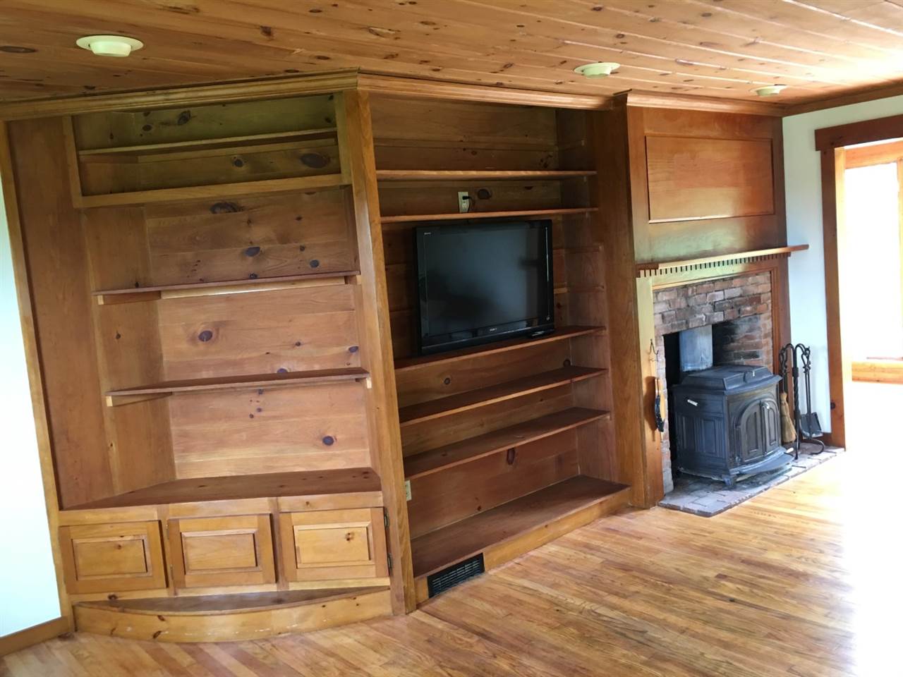 174 Gordon Hill Road New Hampton, NH 03256 - Photo 11 of 24 Gallery Image 11