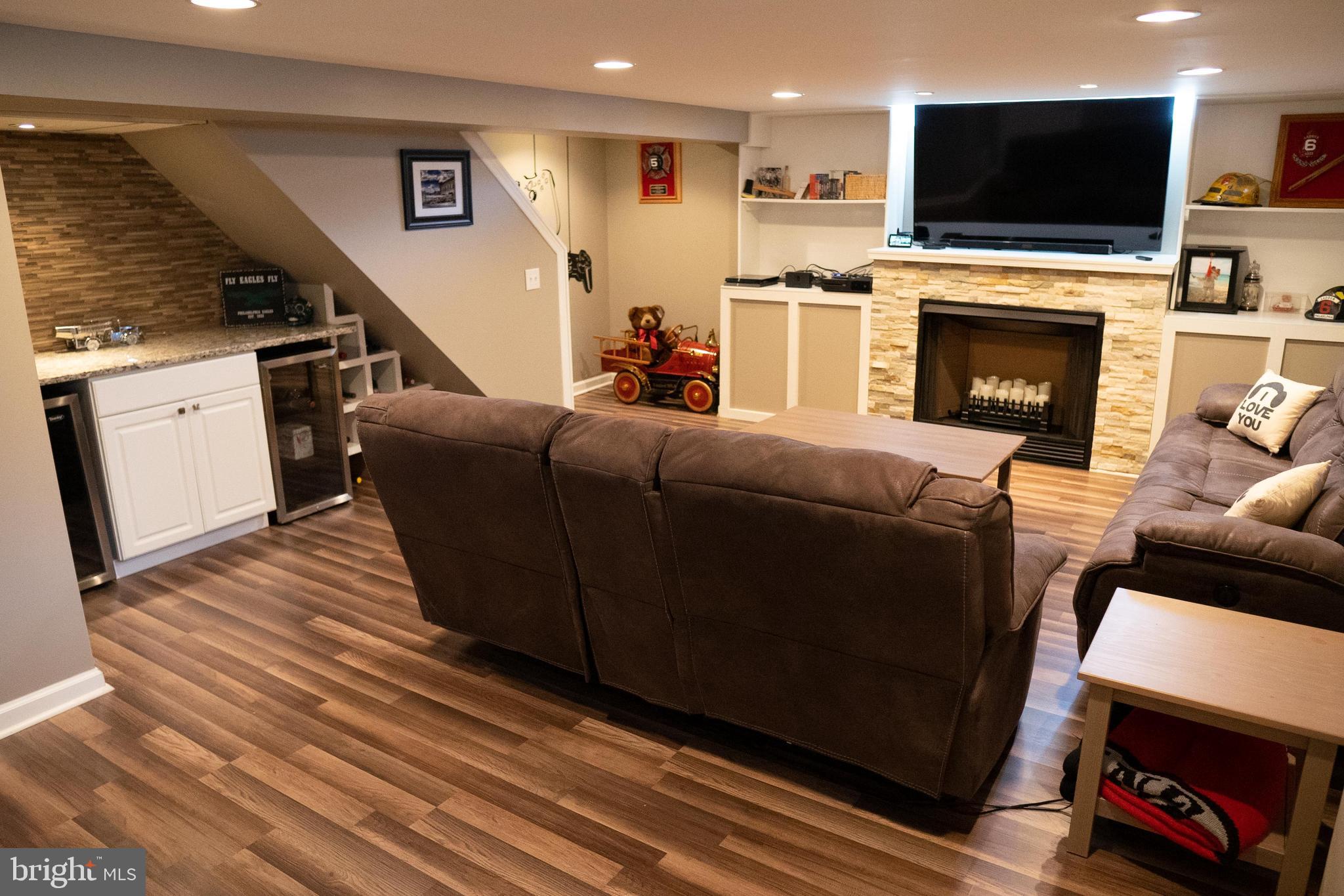 802 Marchman Road Philadelphia, PA 19115 - Photo 26 of 34 Gallery Image 26