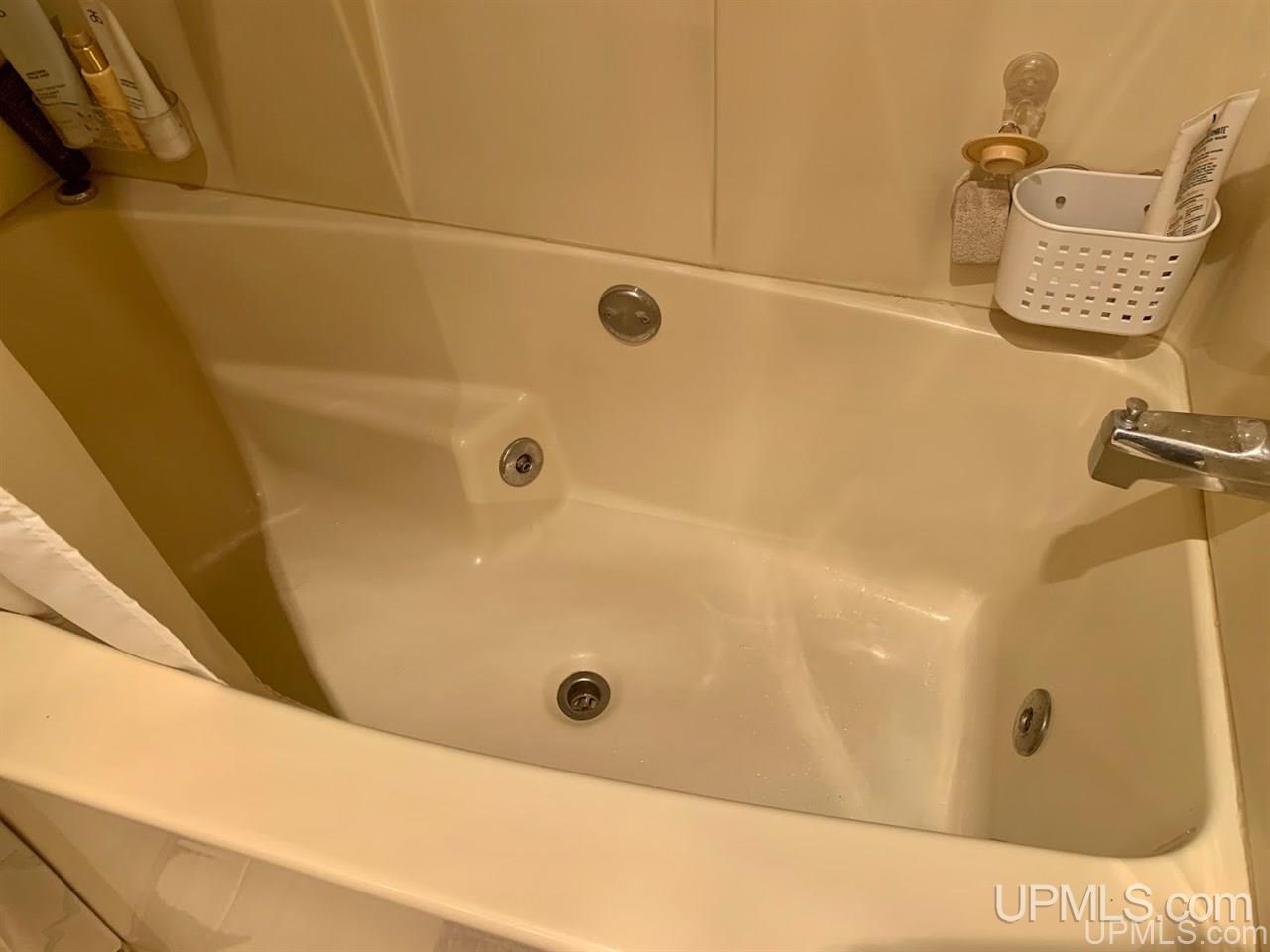 4091 13.75 Road Escanaba, MI 49829 - Photo 23 of 36 Gallery Image 23