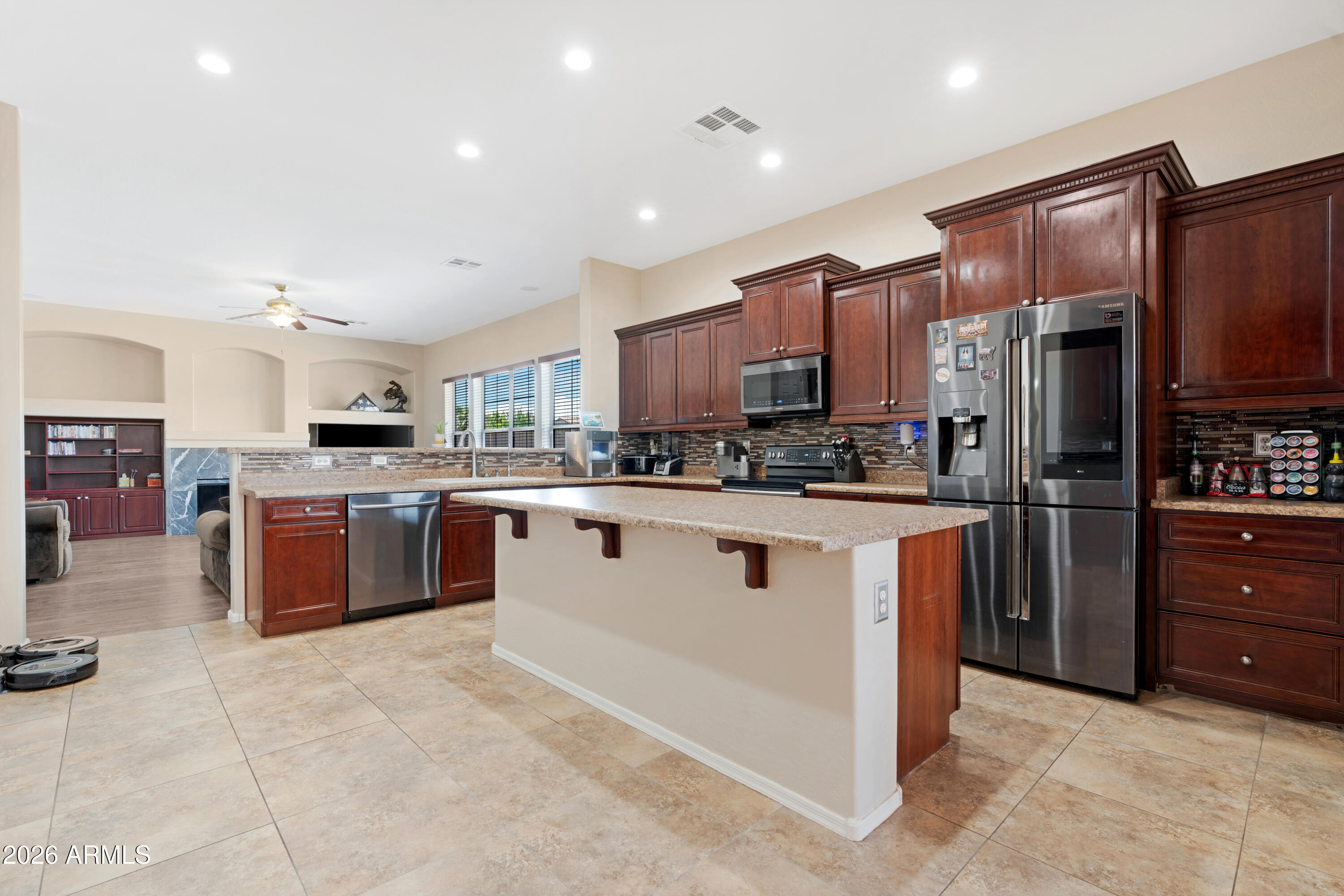 44090 West Palo Amarillo Road Maricopa, AZ 85138 - Photo 5 of 27 Spacious Kitchen!