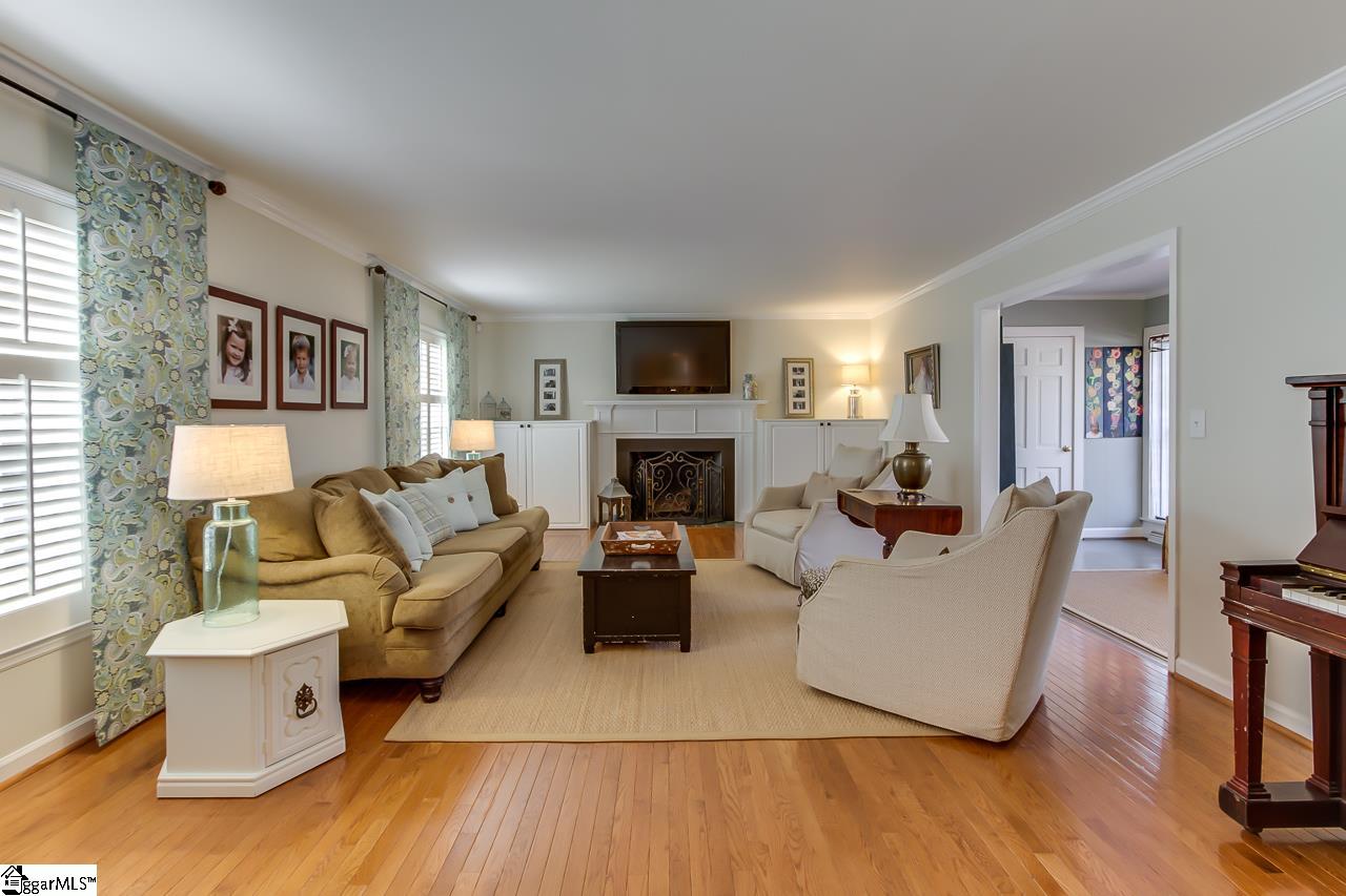 1108 Roe Ford Road Greenville, SC 29617 - Photo 3 of 36 Gallery Image 3