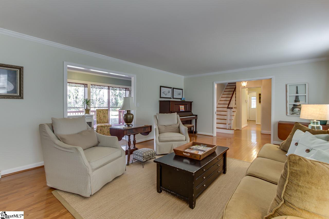1108 Roe Ford Road Greenville, SC 29617 - Photo 4 of 36 Gallery Image 4