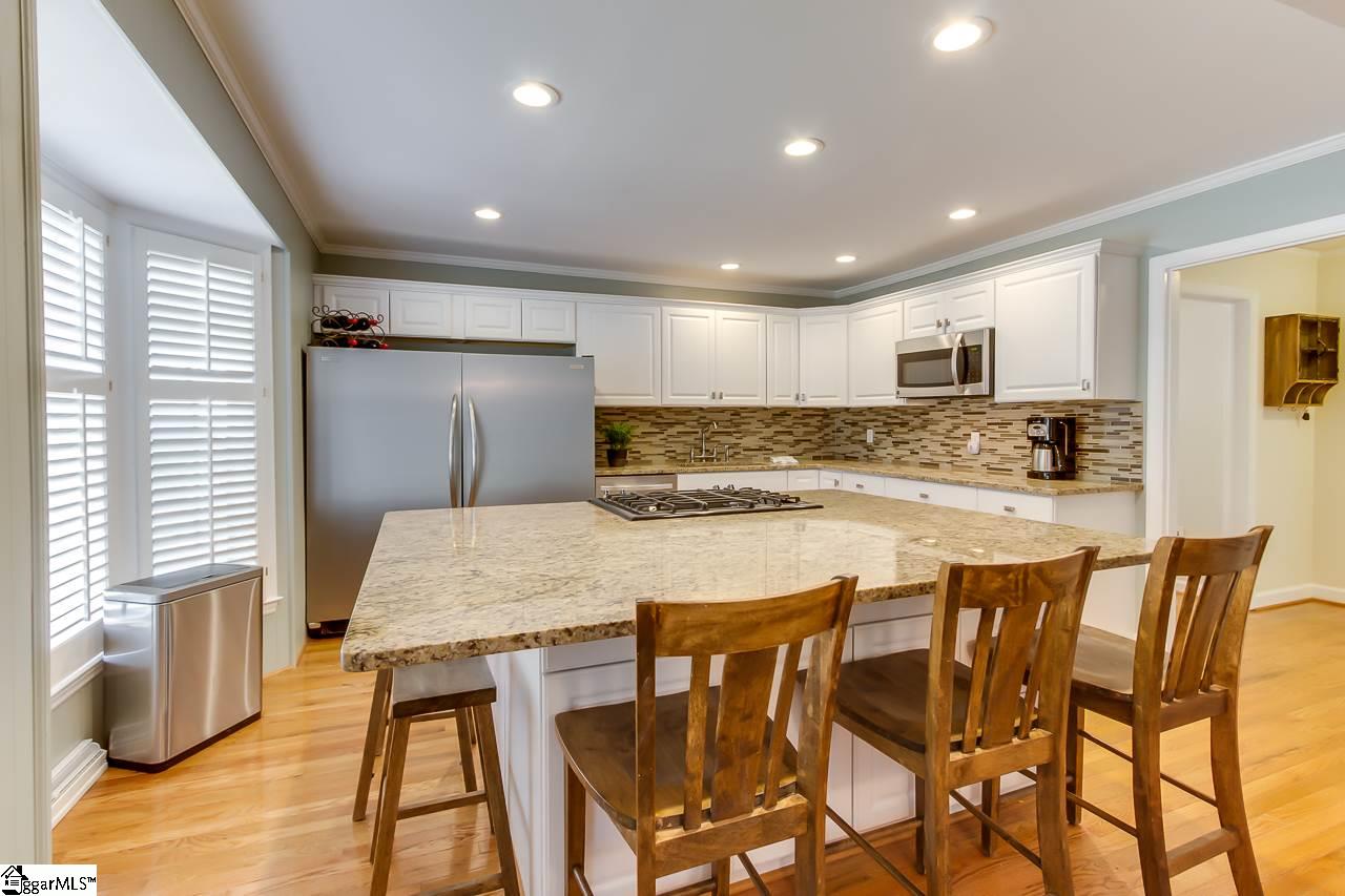 1108 Roe Ford Road Greenville, SC 29617 - Photo 9 of 36 Gallery Image 9
