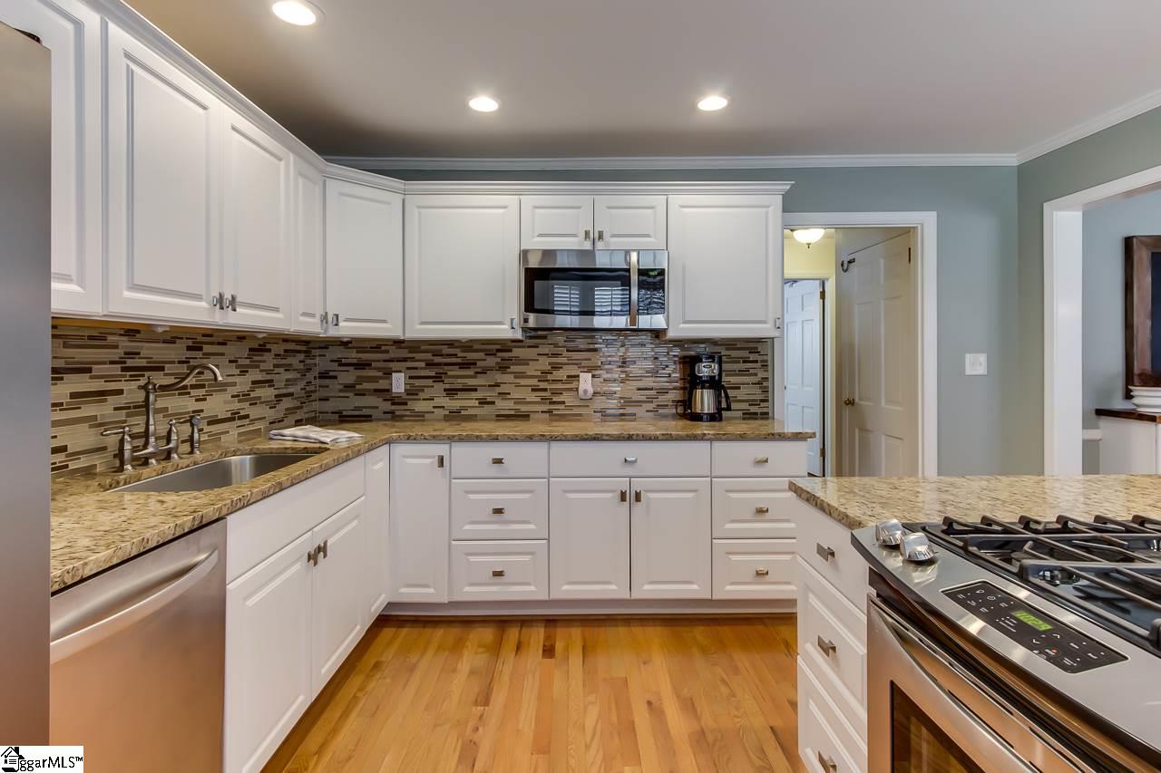 1108 Roe Ford Road Greenville, SC 29617 - Photo 10 of 36 Gallery Image 10