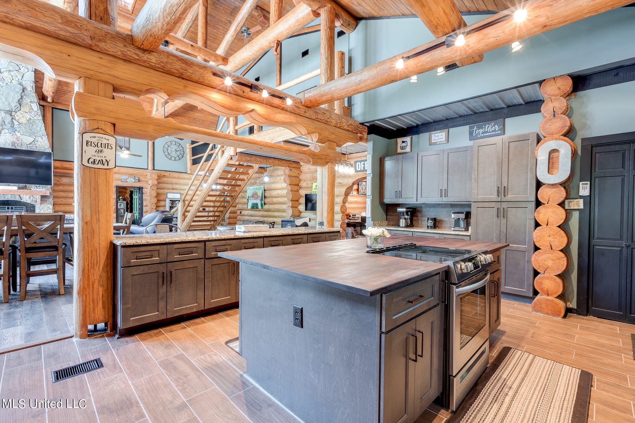 7190 Paradise Road Kiln, MS 39556 - Photo 12 of 52 2 (7 of 30) Kitchen
