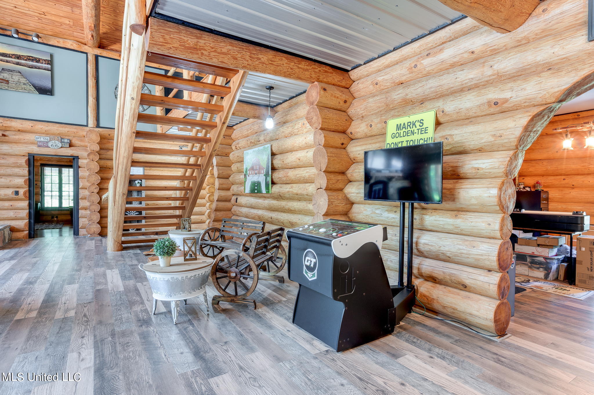 7190 Paradise Road Kiln, MS 39556 - Photo 18 of 52 2 (13 of 30) Sitting