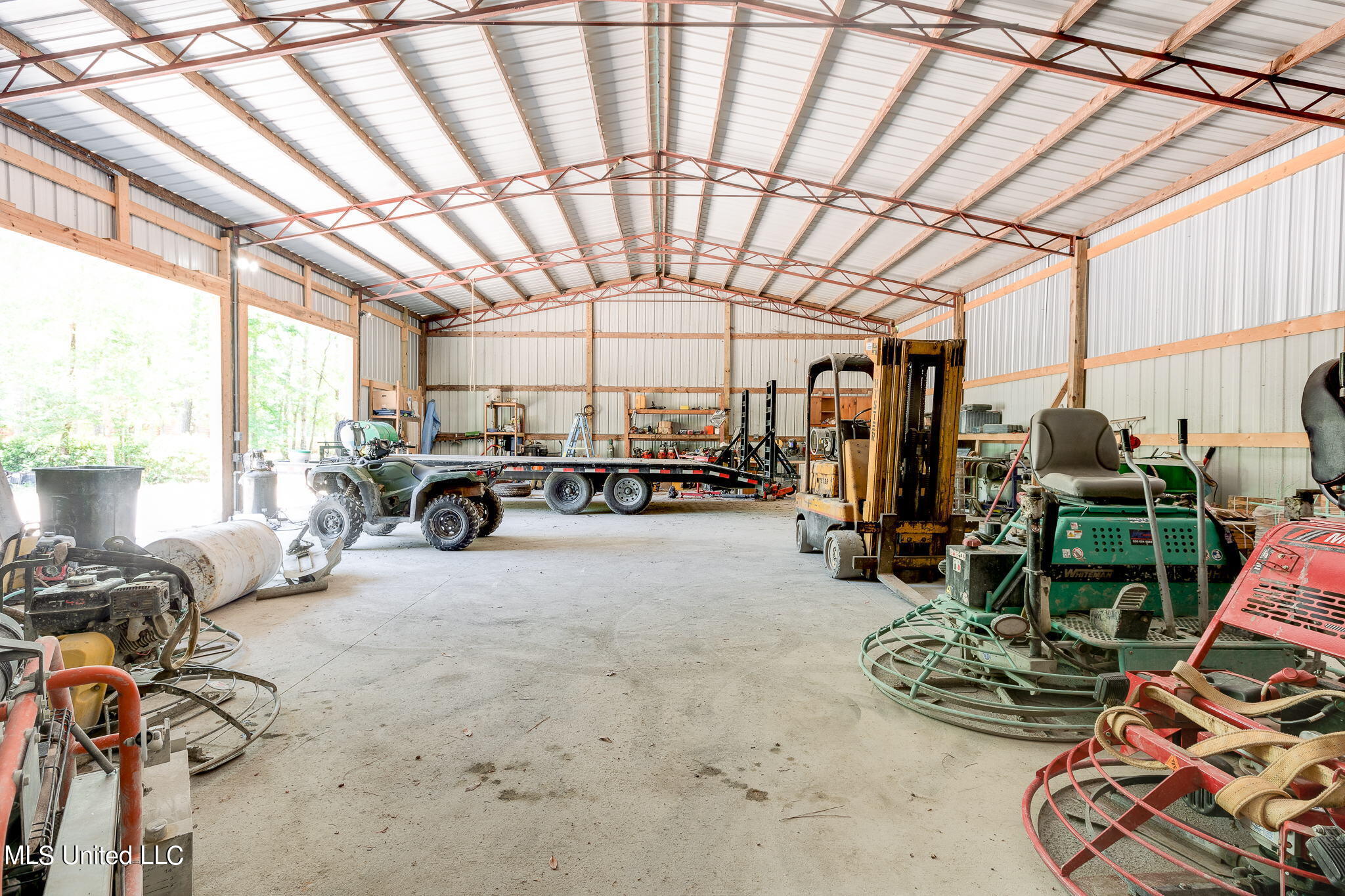 7190 Paradise Road Kiln, MS 39556 - Photo 32 of 52 2 (29 of 30) Shop