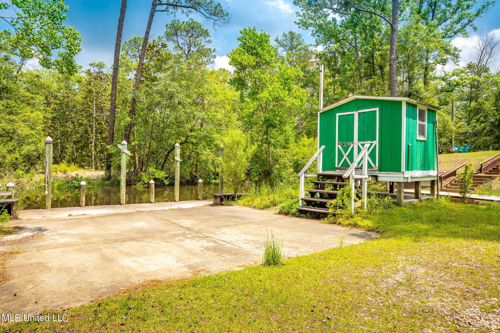 7190 Paradise Road Kiln, MS 39556 - Photo 34 of 52 3 Exterior (1 of 4)