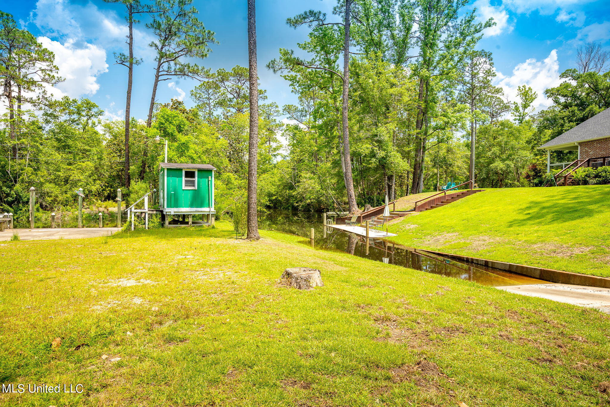 7190 Paradise Road Kiln, MS 39556 - Photo 36 of 52 3 Exterior (2 of 4)