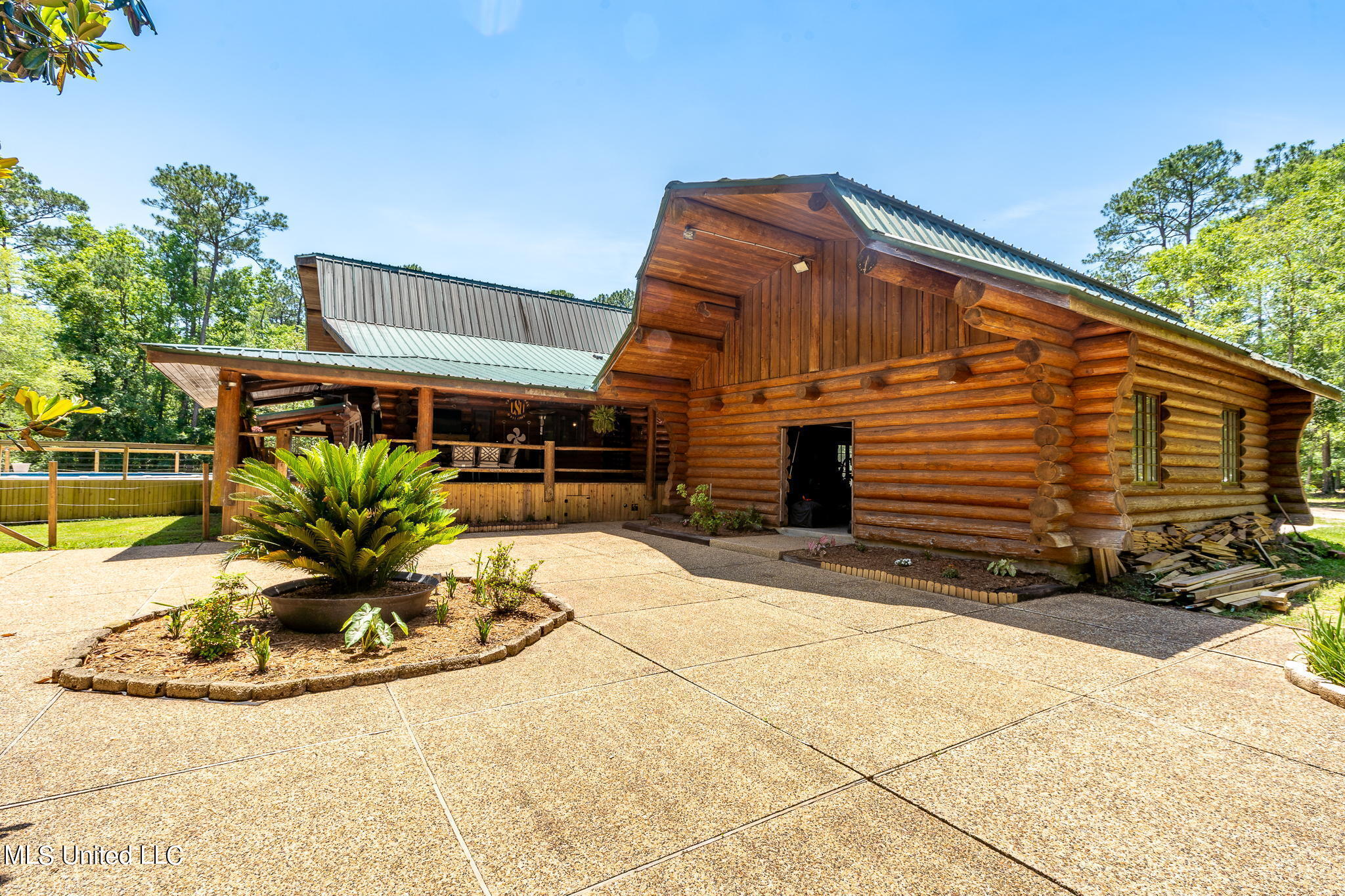 7190 Paradise Road Kiln, MS 39556 - Photo 40 of 52 3 Exterior (4 of 14)