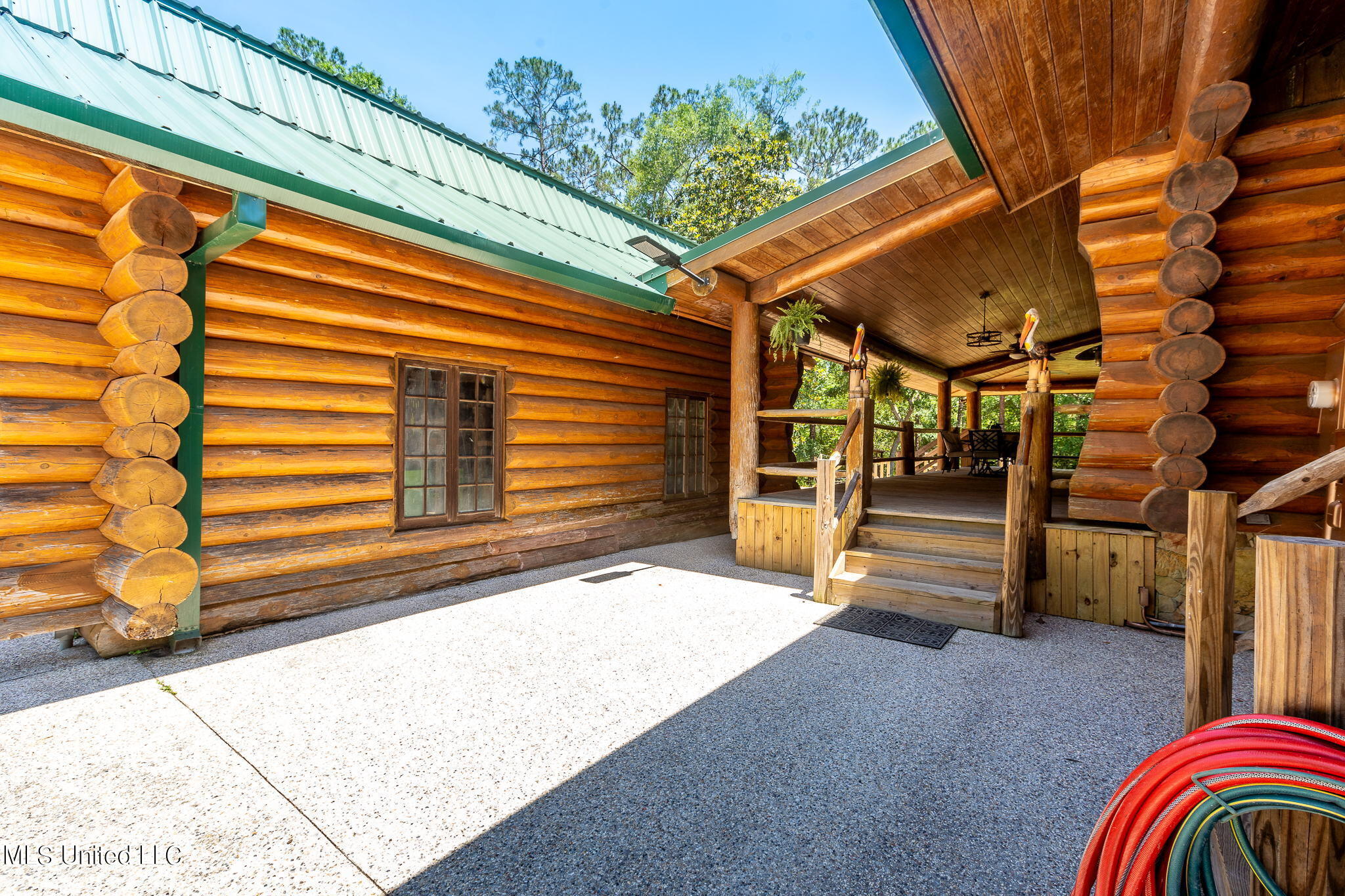 7190 Paradise Road Kiln, MS 39556 - Photo 5 of 52 1 Exterior (5 of 5)