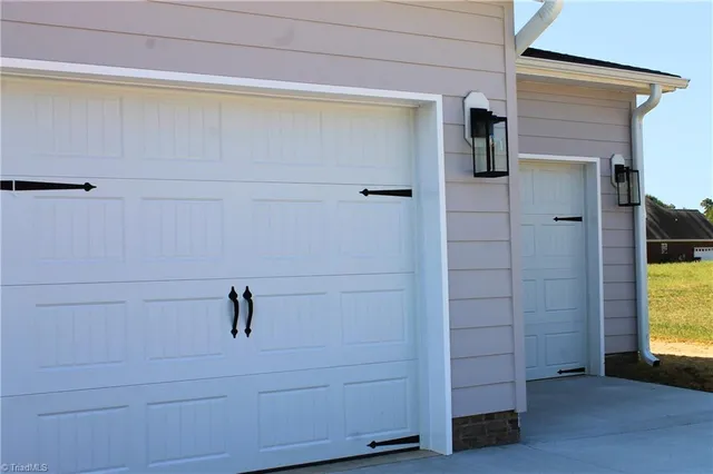 $433,976 | 205 Royal Pines Drive, Trinity, NC 27370