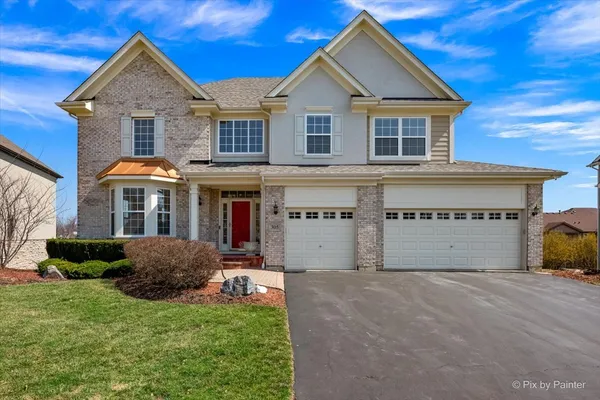 $935,000 | 305 Colonial Drive, Vernon Hills, IL 60061