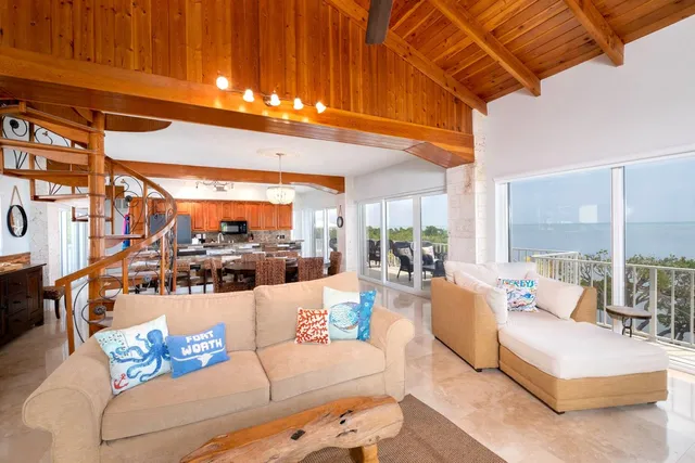 $3,995,000 | 802 Bonito Lane, Key Largo, FL 33037