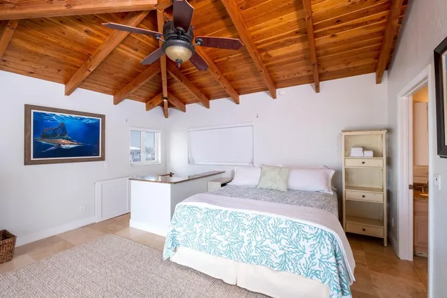 $3,995,000 | 802 Bonito Lane, Key Largo, FL 33037