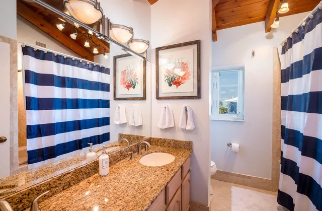 $3,995,000 | 802 Bonito Lane, Key Largo, FL 33037