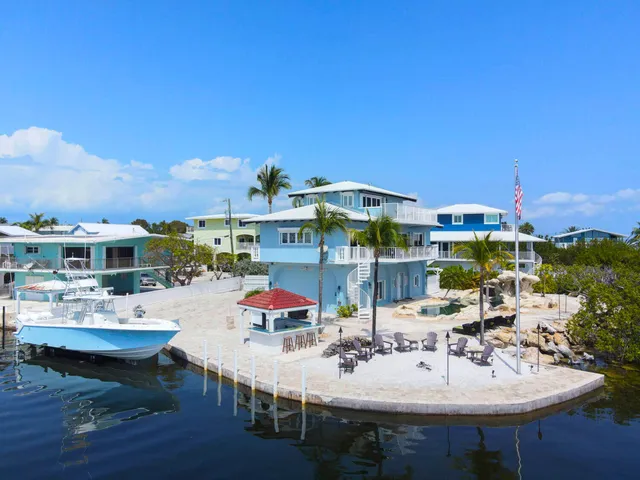 $3,995,000 | 802 Bonito Lane, Key Largo, FL 33037