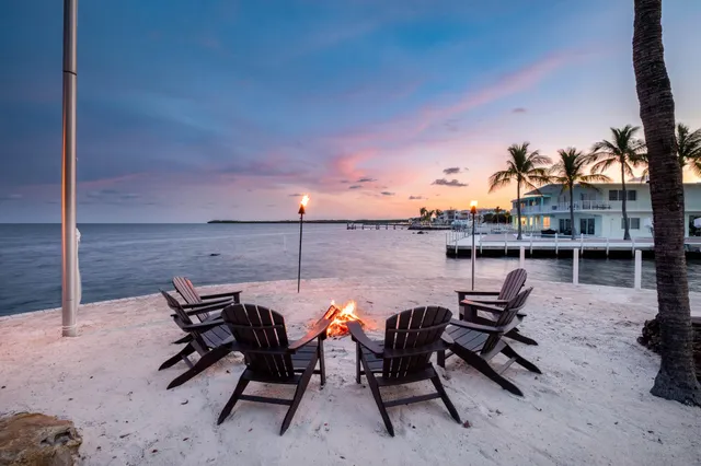 $3,995,000 | 802 Bonito Lane, Key Largo, FL 33037