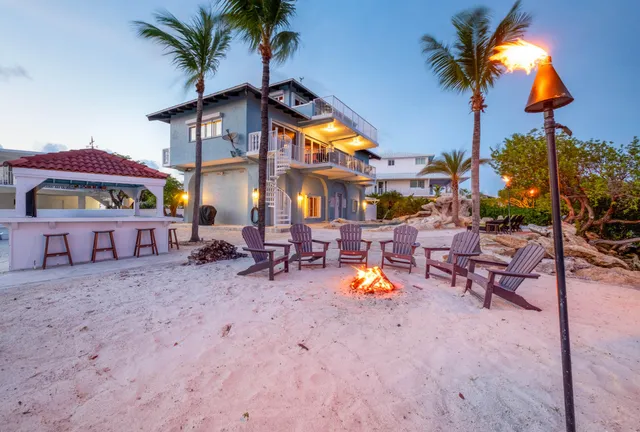 $3,995,000 | 802 Bonito Lane, Key Largo, FL 33037