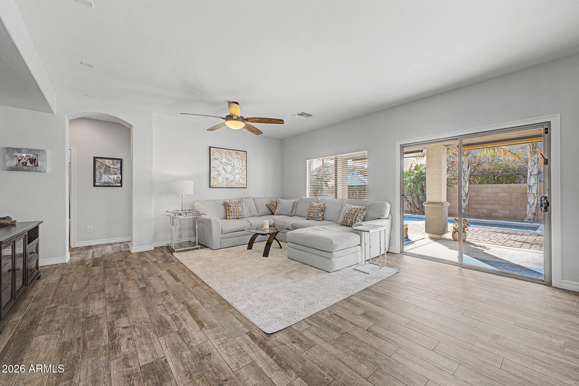 2733 East Rakestraw Lane Gilbert, AZ 85298 - Photo 11 of 53