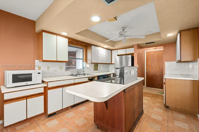 $299,000 | 4200 Lakeview Drive, Sebring, FL 33870