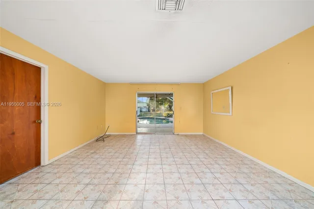 $299,000 | 4200 Lakeview Drive, Sebring, FL 33870