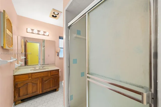 $299,000 | 4200 Lakeview Drive, Sebring, FL 33870