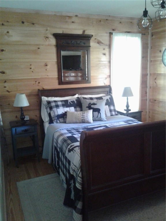 217 Hickory Ridge Mountain Rest, SC 29664 - Photo 23 of 38 Owner's Bedroom