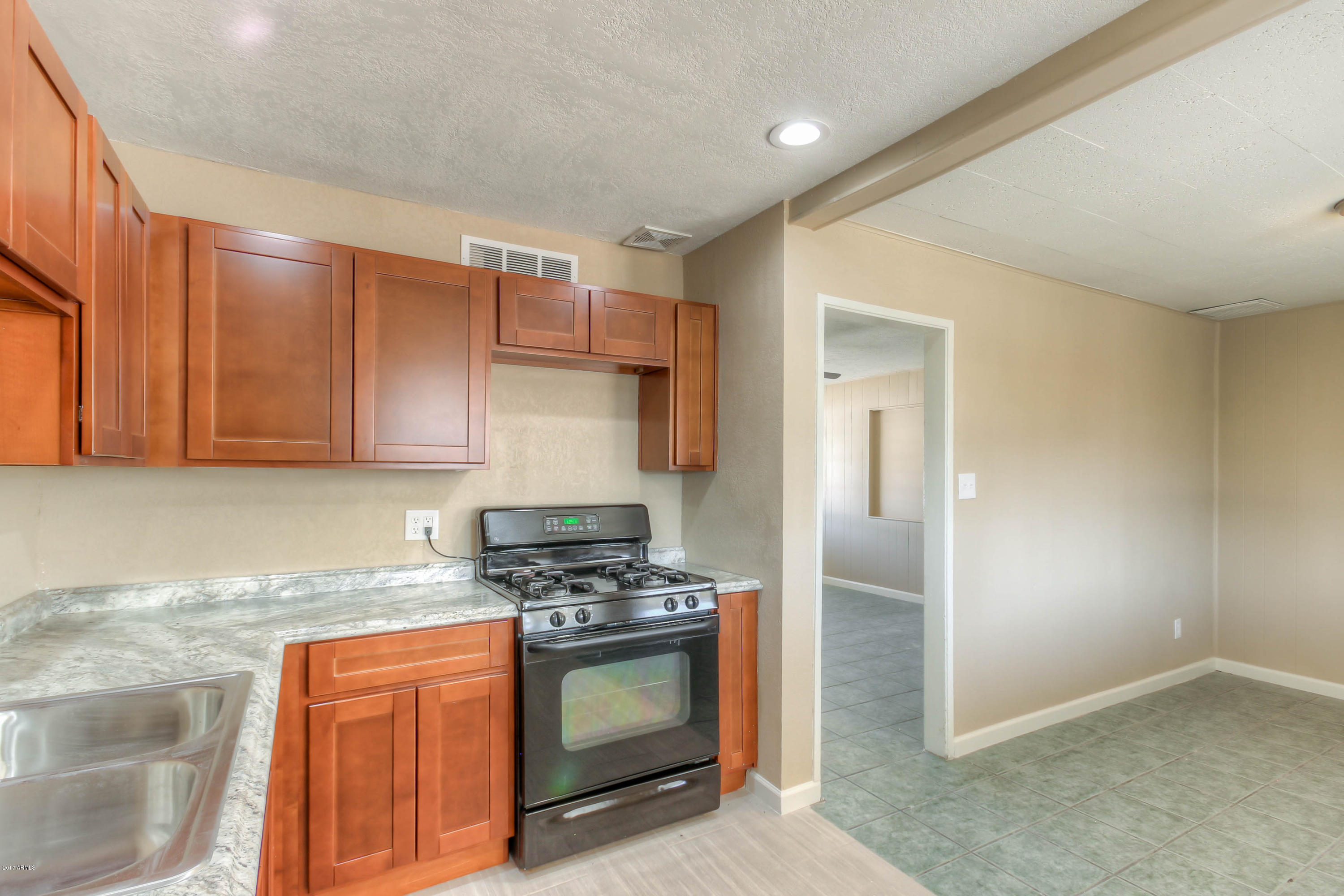 3721 West Osborn Road Phoenix, AZ 85019 - Photo 3 of 14 Kitchen (3)-FULL