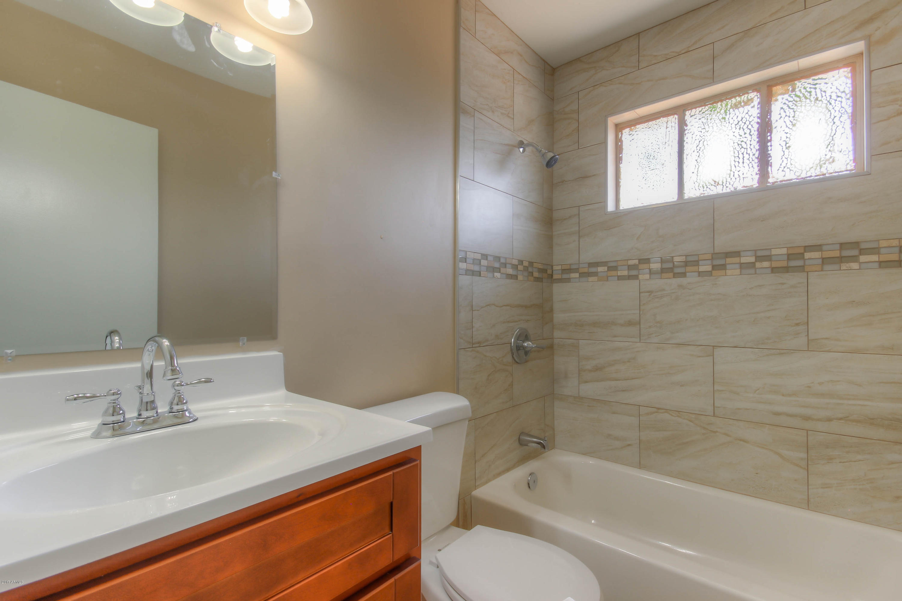 3721 West Osborn Road Phoenix, AZ 85019 - Photo 5 of 14 2nd Bathroom (1)-FULL