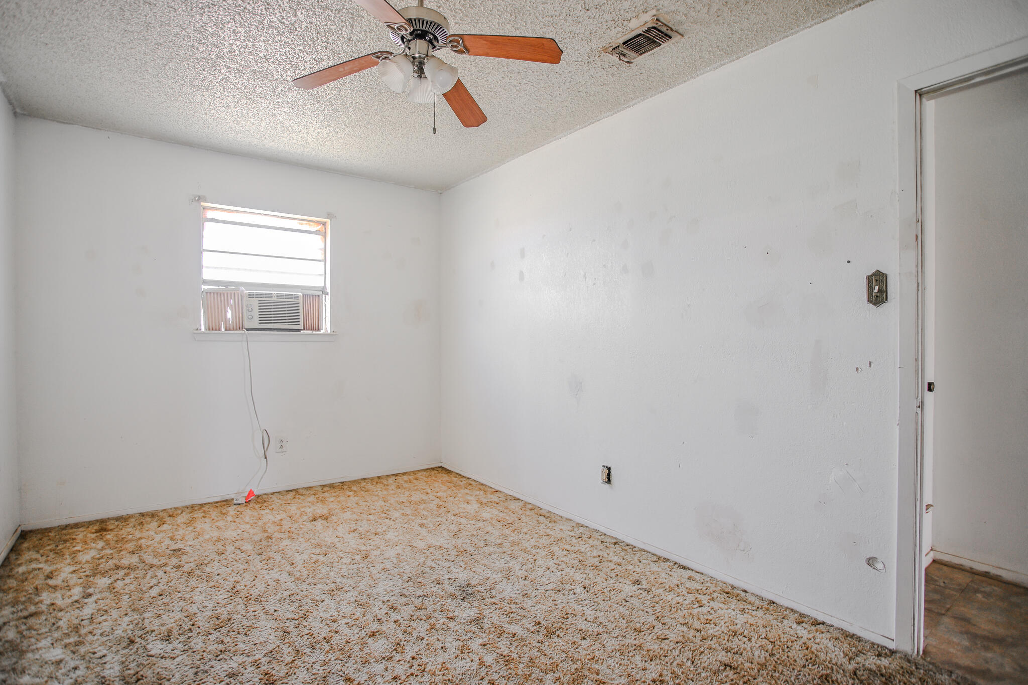 2620 Amherst Street Lubbock, TX 79415 - Photo 21 of 22 a view of a window in a room
