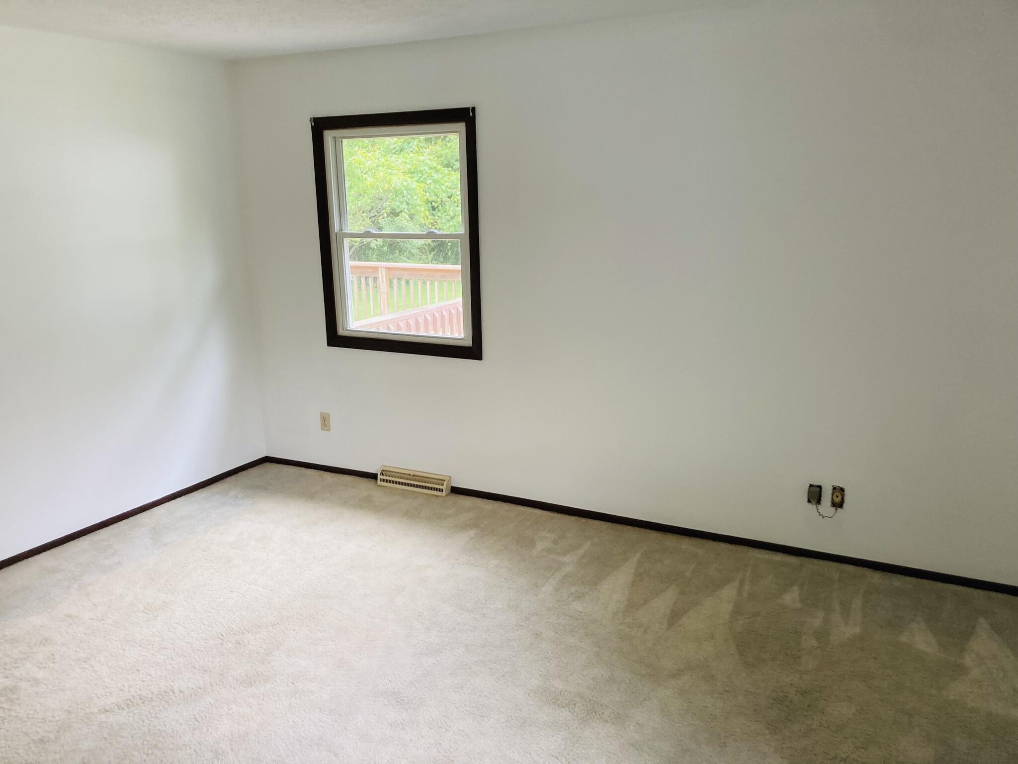 8301 West East Road Three Oaks, MI 49128 - Photo 13 of 33 Primary Bedroom