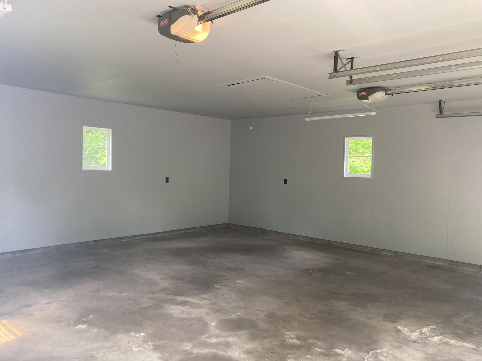 8301 West East Road Three Oaks, MI 49128 - Photo 31 of 33 Garage