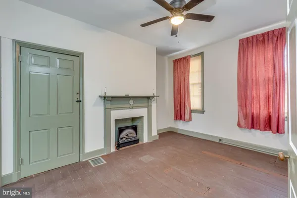 $2,750 | 119 Buttonwood Street, Mount Holly, NJ 08060